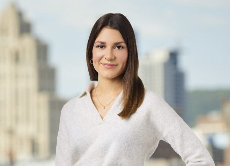 Clara Sabourin - Coordonatrice marketing en immobilier