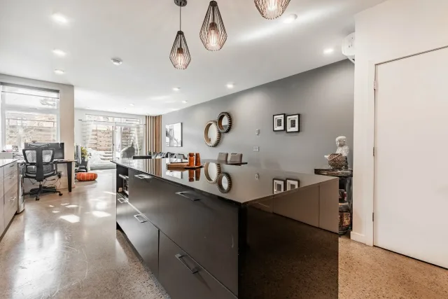 Appartement vendu, Ville-Marie