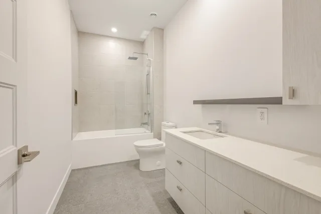 Appartement vendu, Bromont
