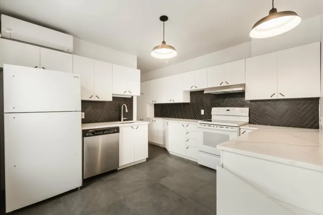 Appartement vendu, Ville-Marie