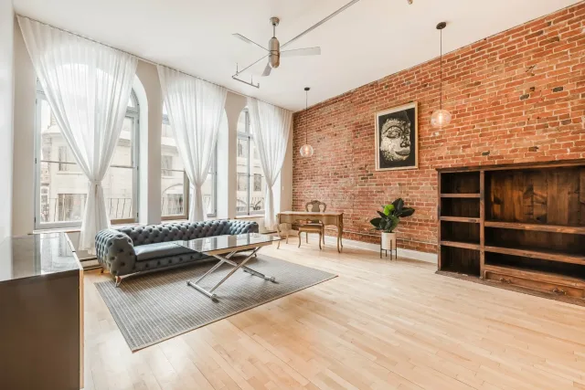 Appartement vendu, Ville-Marie