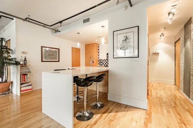 Appartement vendu, Ville-Marie