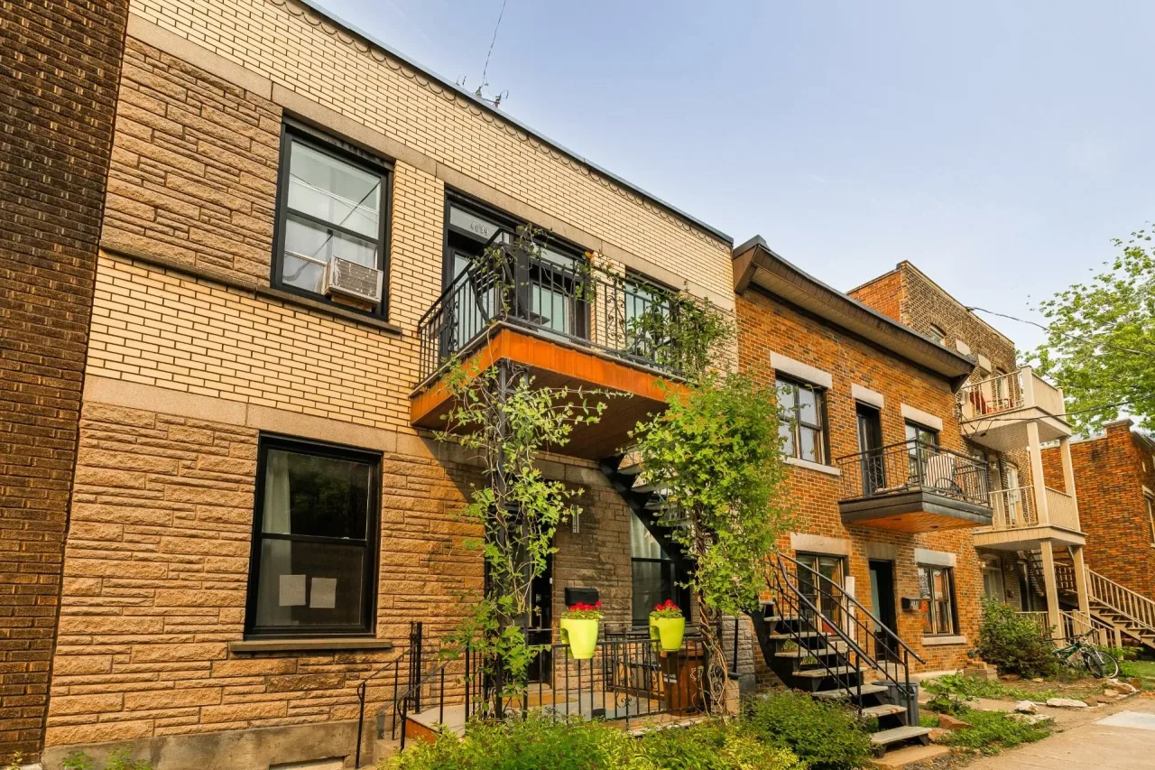 Duplex vendu, Le Plateau-Mont-Royal