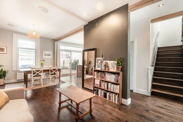 Duplex vendu, Le Plateau-Mont-Royal