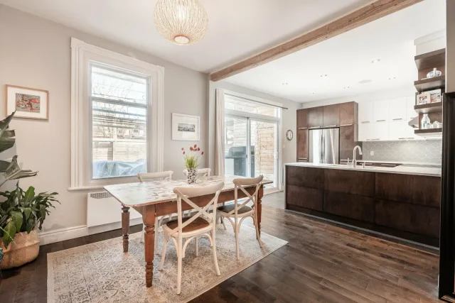 Duplex vendu, Le Plateau-Mont-Royal