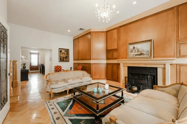 Appartement vendu, Ville-Marie
