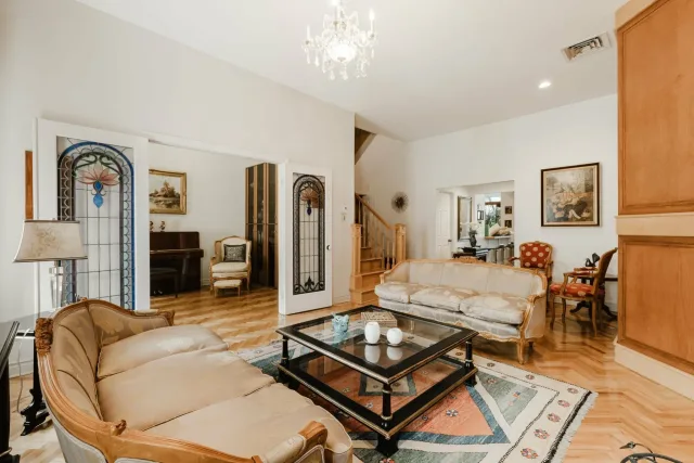 Appartement vendu, Ville-Marie