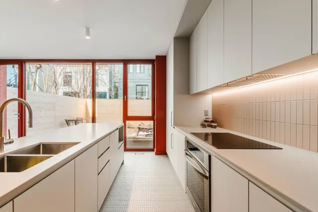Duplex vendu, Le Plateau-Mont-Royal