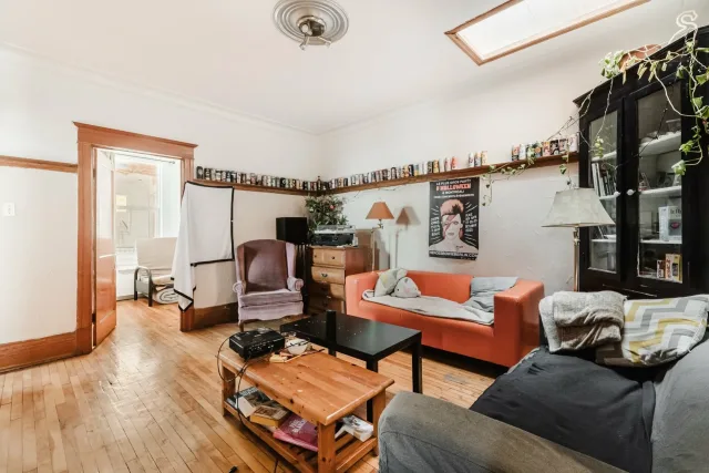 Triplex vendu, Le Plateau-Mont-Royal