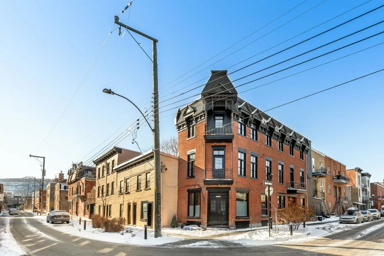 Plex vendu, Le Plateau-Mont-Royal