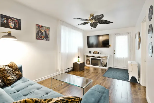 Quadruplex vendu, Le Vieux-Longueuil