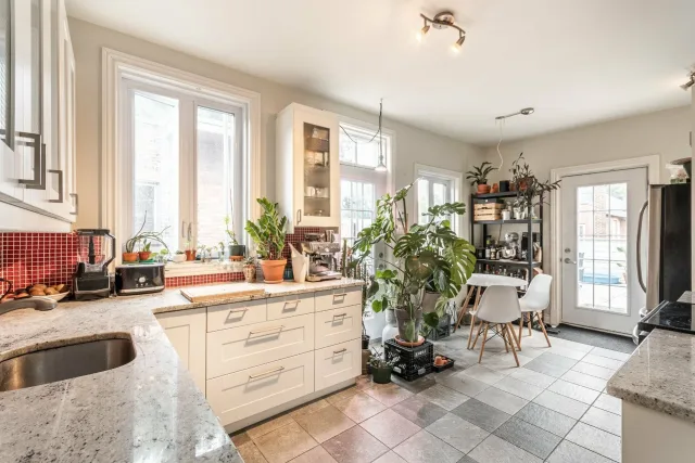 Triplex vendu, Le Plateau-Mont-Royal
