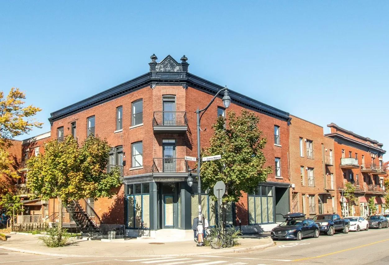 Plex vendu, Le Plateau-Mont-Royal