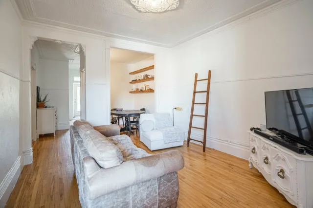 Triplex vendu, Le Plateau-Mont-Royal