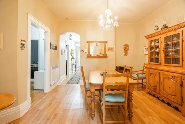 Triplex vendu, Le Plateau-Mont-Royal