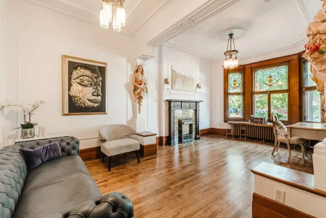 Appartement vendu, Ville-Marie