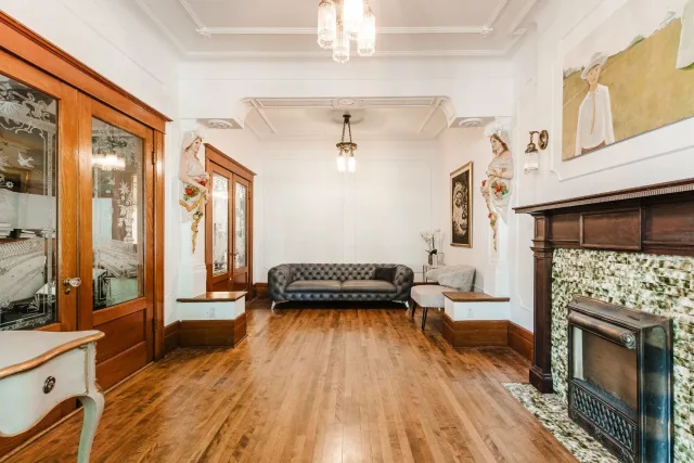 Appartement vendu, Ville-Marie