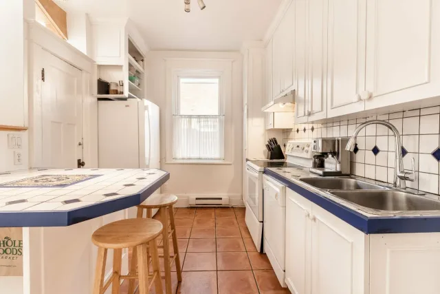 Appartement vendu, Outremont