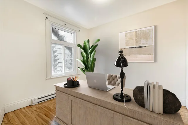 Quadruplex vendu, Le Plateau-Mont-Royal