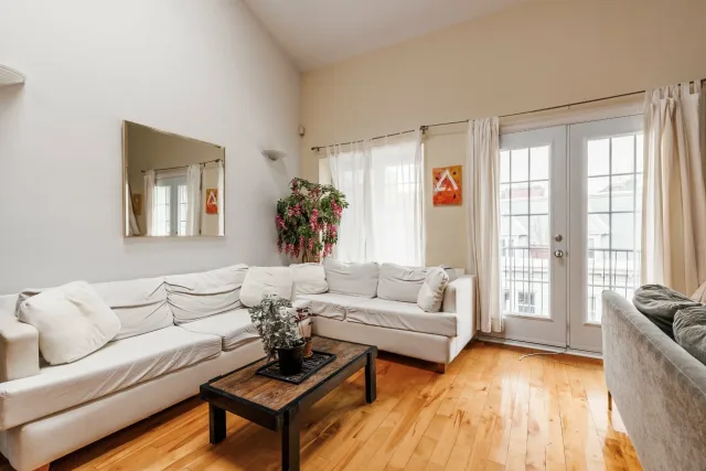 Appartement vendu, Ville-Marie