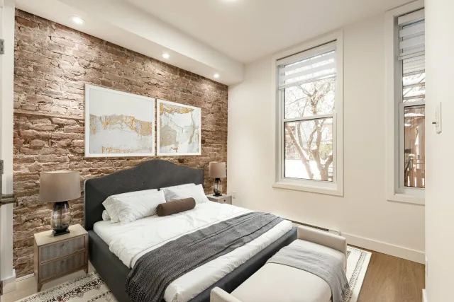 Plex vendu, Le Plateau-Mont-Royal