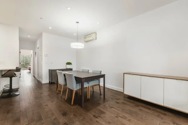 Appartement vendu, Outremont