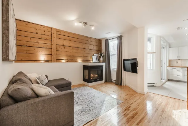 Duplex vendu, Le Plateau-Mont-Royal