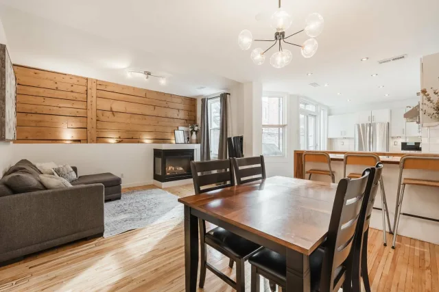 Duplex vendu, Le Plateau-Mont-Royal