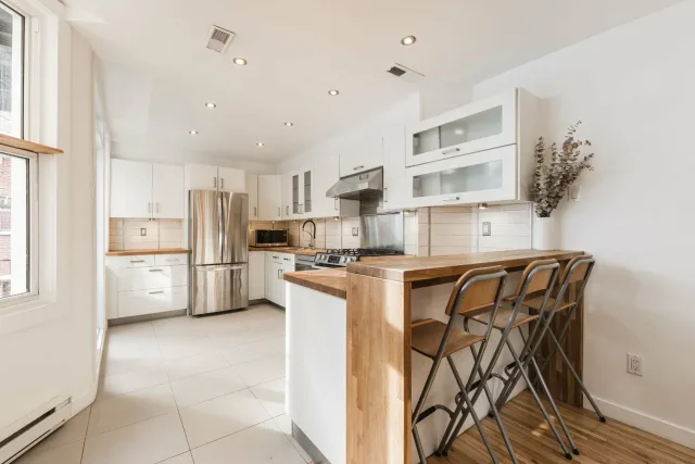 Duplex vendu, Le Plateau-Mont-Royal