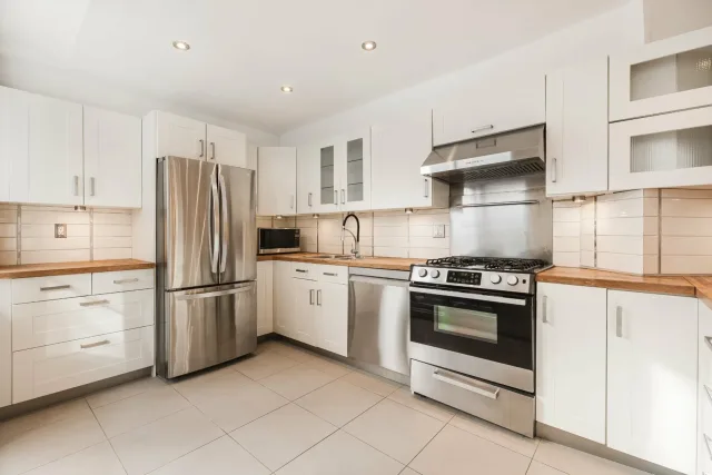 Duplex vendu, Le Plateau-Mont-Royal