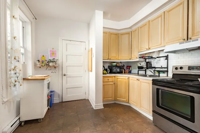 Plex vendu, Le Plateau-Mont-Royal