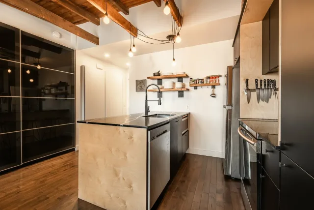 Appartement vendu, Ville-Marie