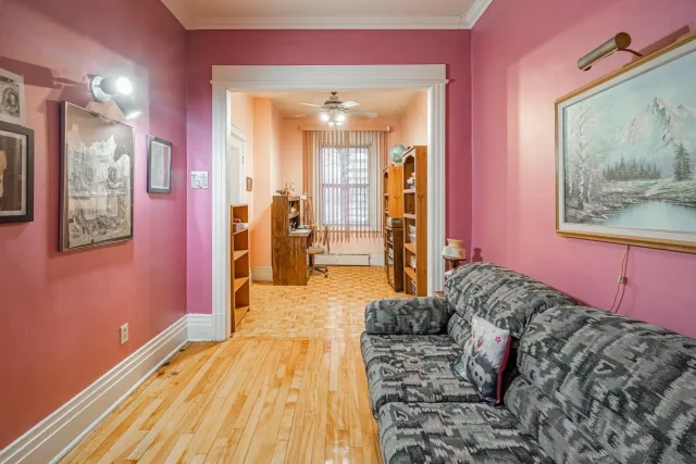 Triplex vendu, Le Plateau-Mont-Royal