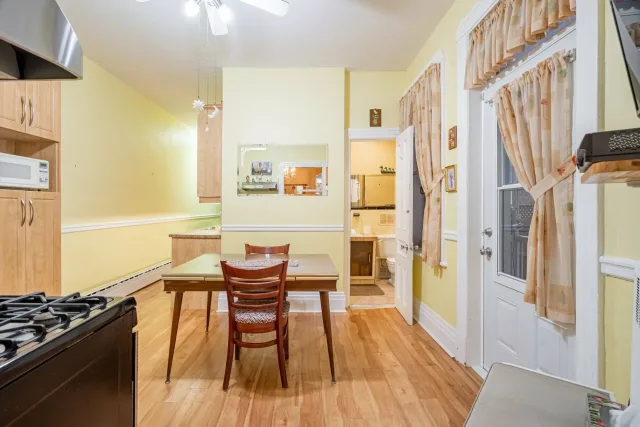 Triplex vendu, Le Plateau-Mont-Royal