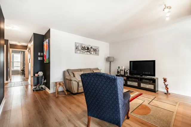 Appartement vendu, Brossard