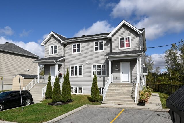 Quadruplex à vendre, Granby