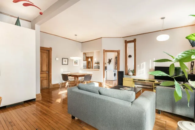 Duplex vendu, Le Plateau-Mont-Royal