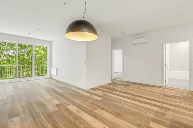 Appartement vendu, Bromont
