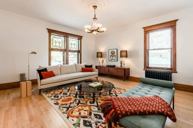 Appartement vendu, Ville-Marie