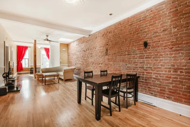 Triplex vendu, Le Plateau-Mont-Royal