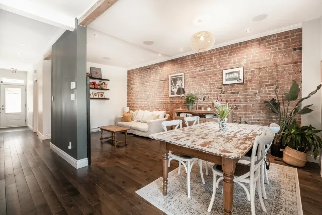 Duplex vendu, Le Plateau-Mont-Royal