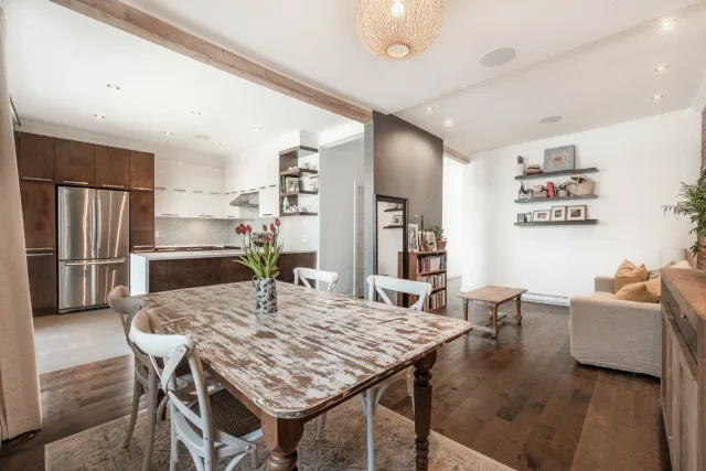 Duplex vendu, Le Plateau-Mont-Royal