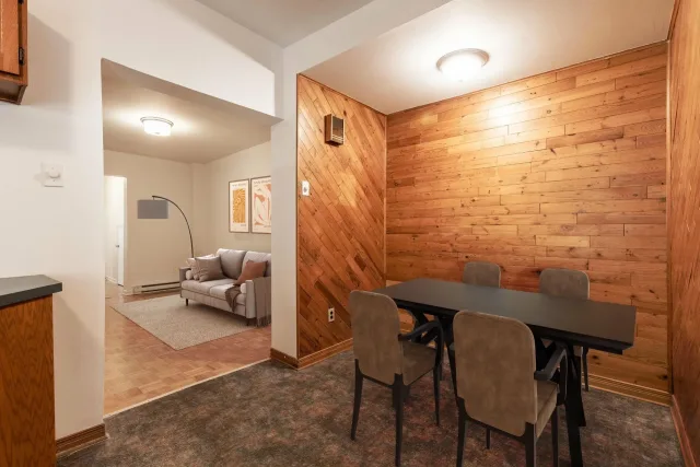 Duplex vendu, Le Plateau-Mont-Royal