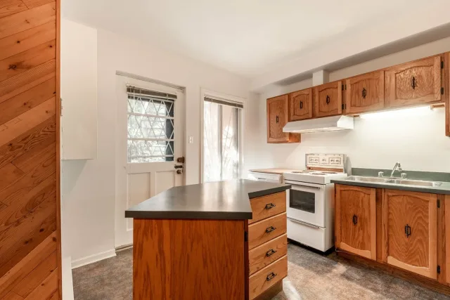 Duplex vendu, Le Plateau-Mont-Royal