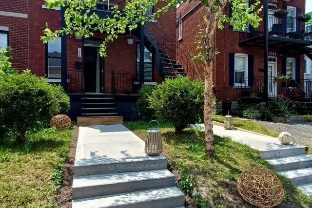 Duplex vendu, Ahuntsic-Cartierville