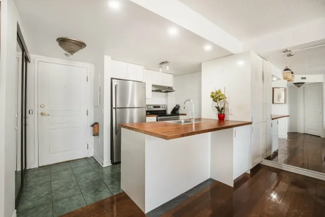 Appartement vendu, Ville-Marie