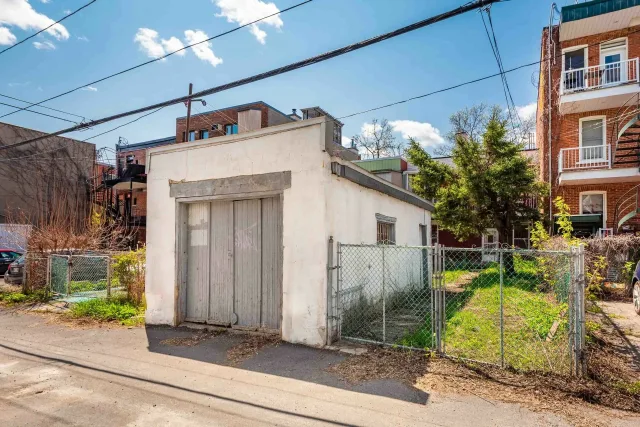 Duplex vendu, Le Plateau-Mont-Royal