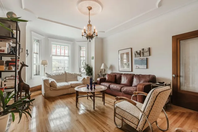 Quadruplex vendu, Le Plateau-Mont-Royal