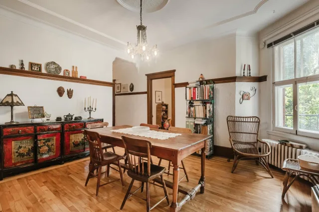 Quadruplex vendu, Le Plateau-Mont-Royal