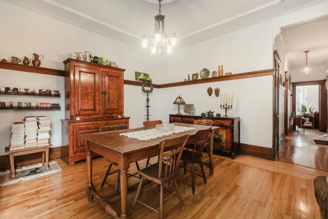 Quadruplex vendu, Le Plateau-Mont-Royal